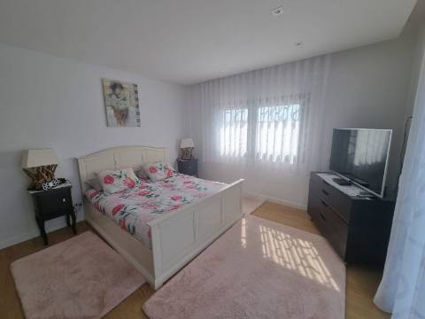 Moradia T4 de luxo perto da praia de 2019