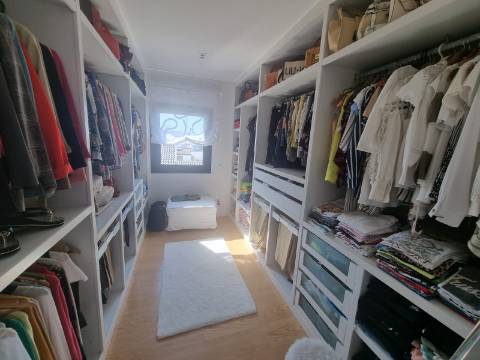 Moradia T4 de luxo perto da praia de 2019