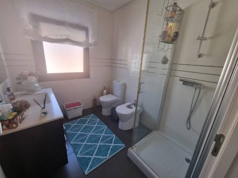 Moradia T4 de luxo perto da praia de 2019