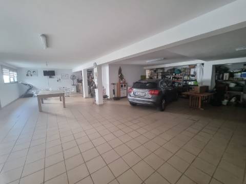 Moradia T4 de luxo perto da praia de 2019