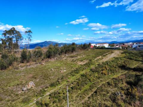 Lote para Construção em Vila Verde