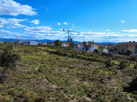 Lote para Construção em Vila Verde