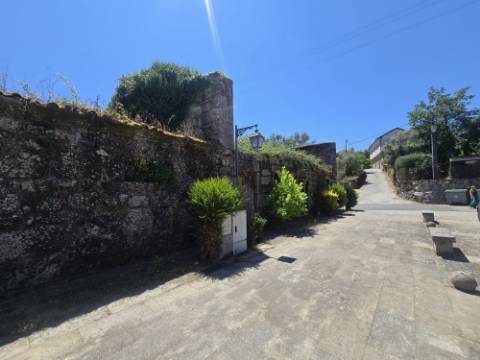 Ruina T4 Vila Nova de Muía