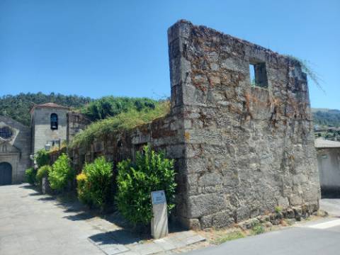 Ruina T4 Vila Nova de Muía