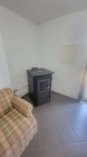 Moradia T2 tradicional em pedra