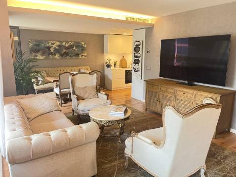 Duplex exclusivo com 3 varandas, zona privilegiada do Porto