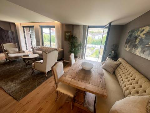 Duplex exclusivo com 3 varandas, zona privilegiada do Porto