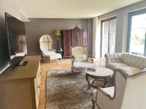 Duplex exclusivo com 3 varandas, zona privilegiada do Porto