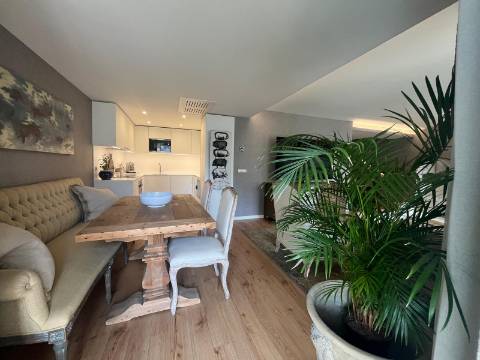 Duplex exclusivo com 3 varandas, zona privilegiada do Porto