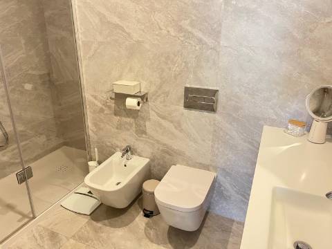 Duplex exclusivo com 3 varandas, zona privilegiada do Porto