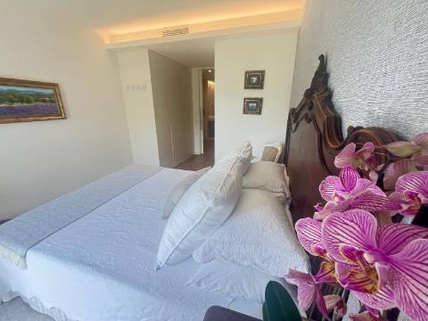 Duplex exclusivo com 3 varandas, zona privilegiada do Porto