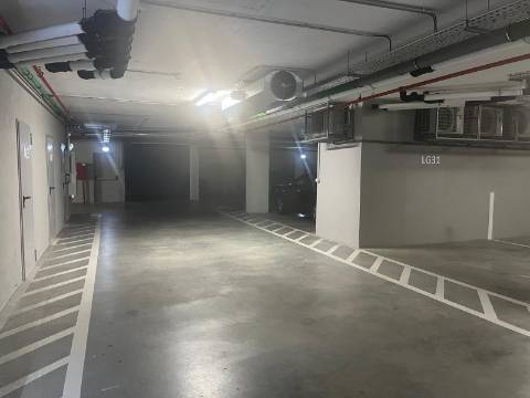 Duplex exclusivo com 3 varandas, zona privilegiada do Porto