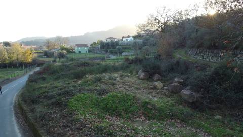 Terreno com mais de 1.400 m² em Prozelo - Arcos de Valdevez