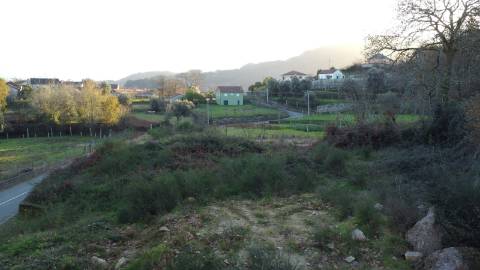 Terreno com mais de 1.400 m² em Prozelo - Arcos de Valdevez