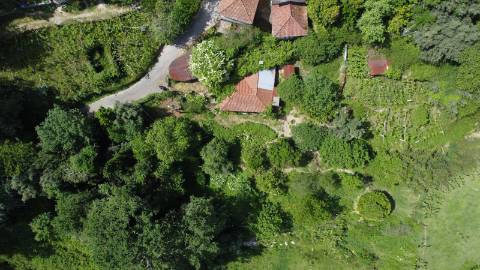 Moradia T2 com Terreno de +2.000 m² - Rio Frio, Arcos de Valdevez