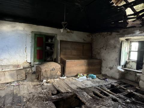 Moradia para Restauro com Terreno +2.000 m² - Senharei, Arcos de Valdevez