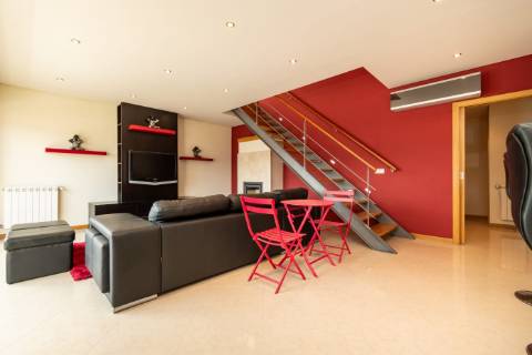 T2 | Último andar c/ rooftop privado e churrasqueira | Mobilado | Garagem Fechada Vila Fonche, Arcos de Valdevez