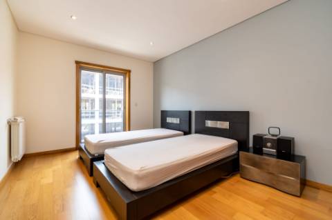 T2 | Último andar c/ rooftop privado e churrasqueira | Mobilado | Garagem Fechada Vila Fonche, Arcos de Valdevez