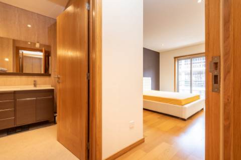 T2 | Último andar c/ rooftop privado e churrasqueira | Mobilado | Garagem Fechada Vila Fonche, Arcos de Valdevez