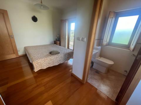 Moradia T4+1 no centro de Lanheses