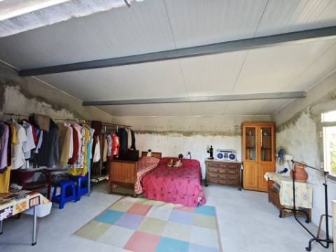 Quinta com rio no interior e exterior