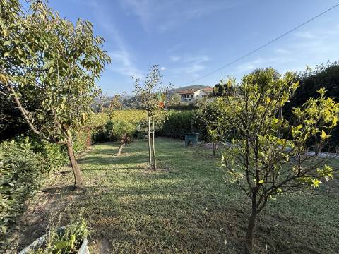 Moradia V3 c/ Vistas Rio em Vila Nova de Muía, Ponte da Barca