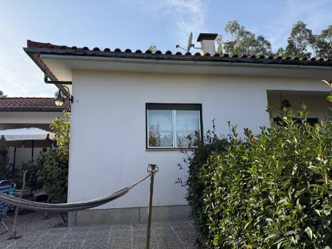 Moradia V3 c/ Vistas Rio em Vila Nova de Muía, Ponte da Barca