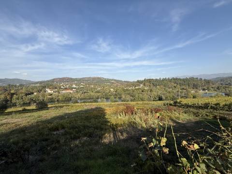 Moradia V3 c/ Vistas Rio em Vila Nova de Muía, Ponte da Barca