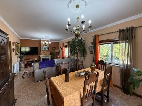 Moradia V3 c/ Vistas Rio em Vila Nova de Muía, Ponte da Barca