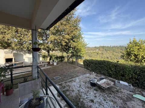 Moradia V3 c/ Vistas Rio em Vila Nova de Muía, Ponte da Barca