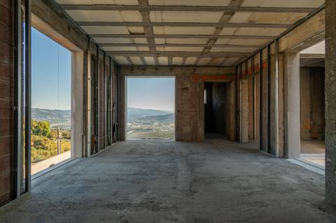 Moradia T4 em construção com vistas incrivéis