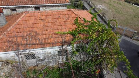 Moradia para Restauro com Anexo - Senharei, Arcos de Valdevez