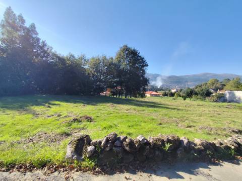 Terrreno para construçao em Vilela