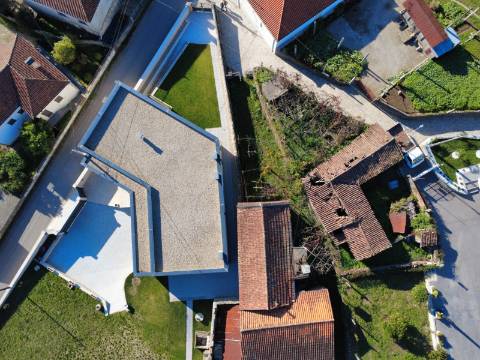 Moradia Para Restauro em Vilela