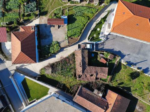 Moradia Para Restauro em Vilela