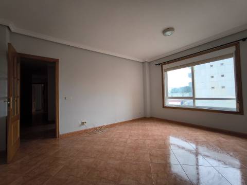 Apartamento T2 Moderno no Coração de Valença