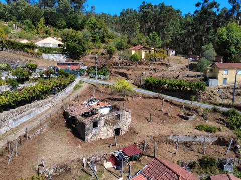 Moradia t3 para restauro em Vilela ,Arcos de Valdevez