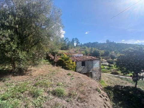 Moradia para restauro