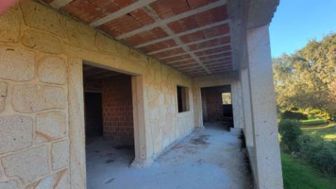 Moradia tradicional em pedra