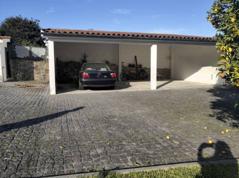 Moradia V3 + 1 em Oleiros, Ponte da Barca