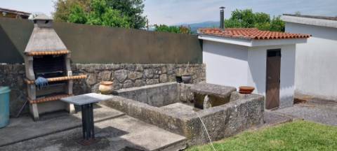 Moradia V3 + 1 em Oleiros, Ponte da Barca