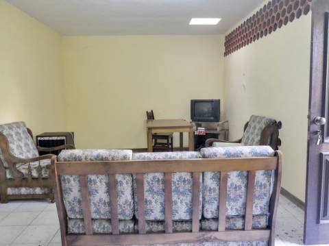 Moradia V3 + 1 em Oleiros, Ponte da Barca