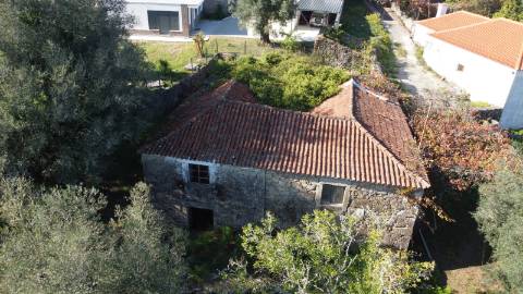 Moradia para Restauro com Terreno - Sabadim, Arcos de Valdevez