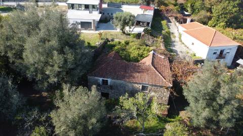 Moradia para Restauro com Terreno - Sabadim, Arcos de Valdevez
