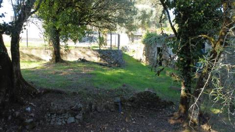 Moradia para Restauro com Terreno - Sabadim, Arcos de Valdevez
