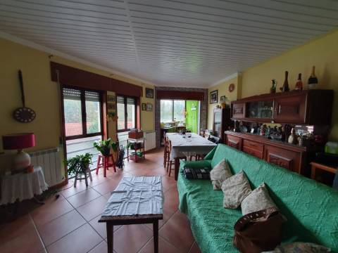 Apartamento T3 c/ Garagem em Arcos de Valdevez