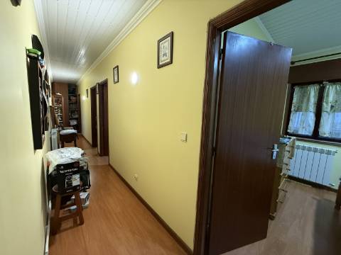 Apartamento T3 c/ Garagem em Arcos de Valdevez