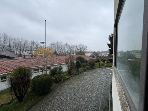 Apartamento T3 c/ Garagem em Arcos de Valdevez