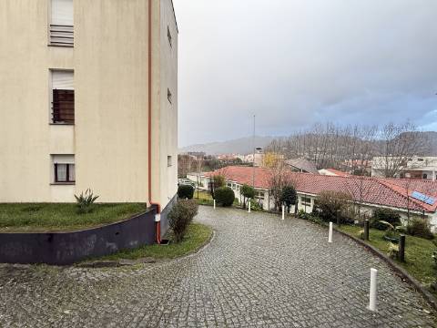 Apartamento T3 c/ Garagem em Arcos de Valdevez