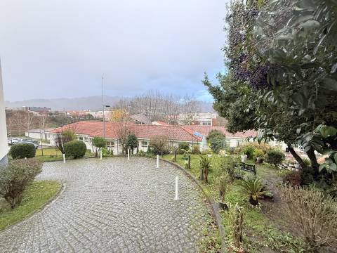 Apartamento T3 c/ Garagem em Arcos de Valdevez